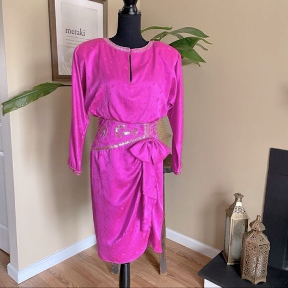 𝅺VINTAGE 80s AJ Bari Fuchsia Pink Silk Sequin & Beaded Ruffle Dress - Picture 1 of 15